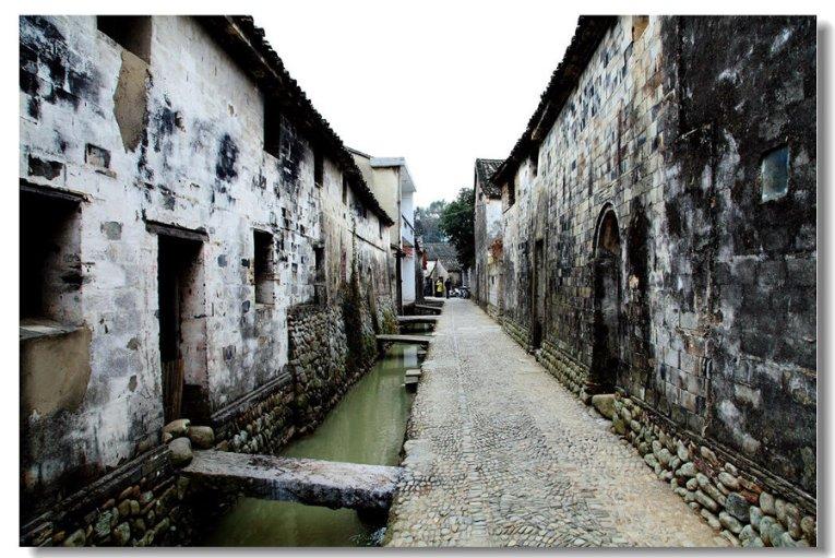 钦差大臣被设计陷害,皇帝亲自坐堂审案,还大臣一个清白